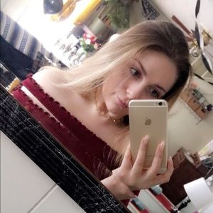 Meet your Posher, Alicia